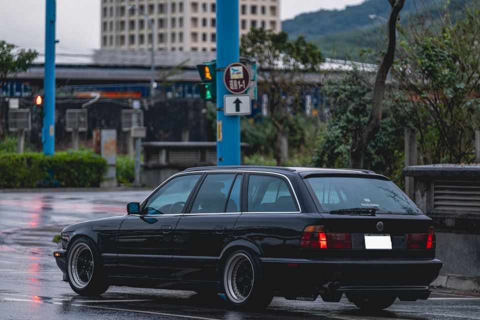 BMW E34 REAR DIFFUSER KIT V2