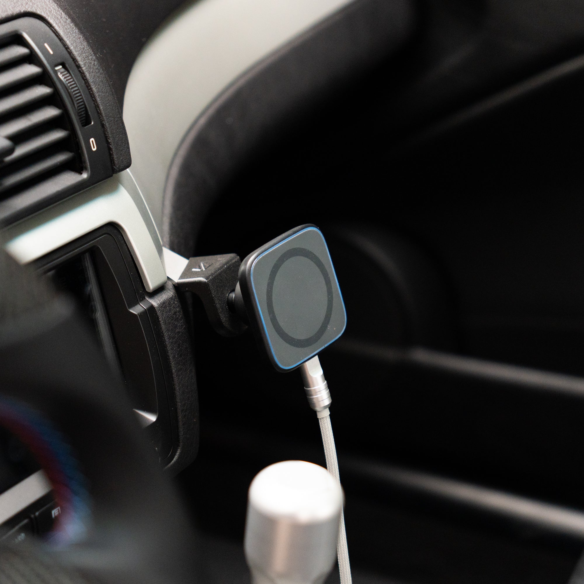 BMW E46 Phone Mount | Rendition E46 Dash Mount Phone Holder V3