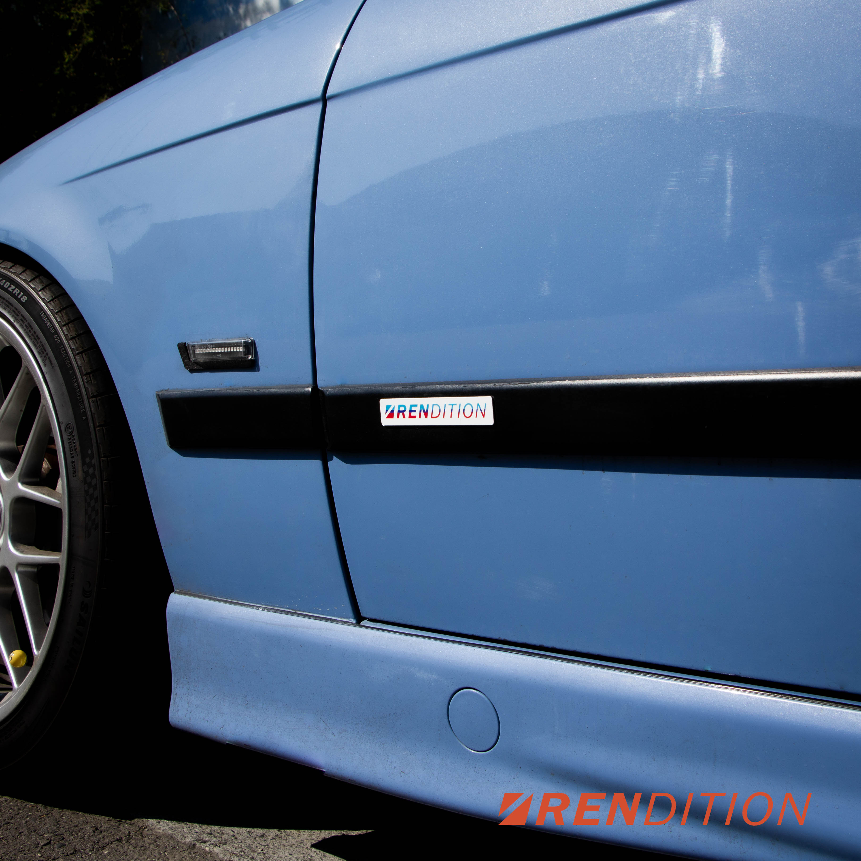 BMW E36 SIDE EMBLEM
