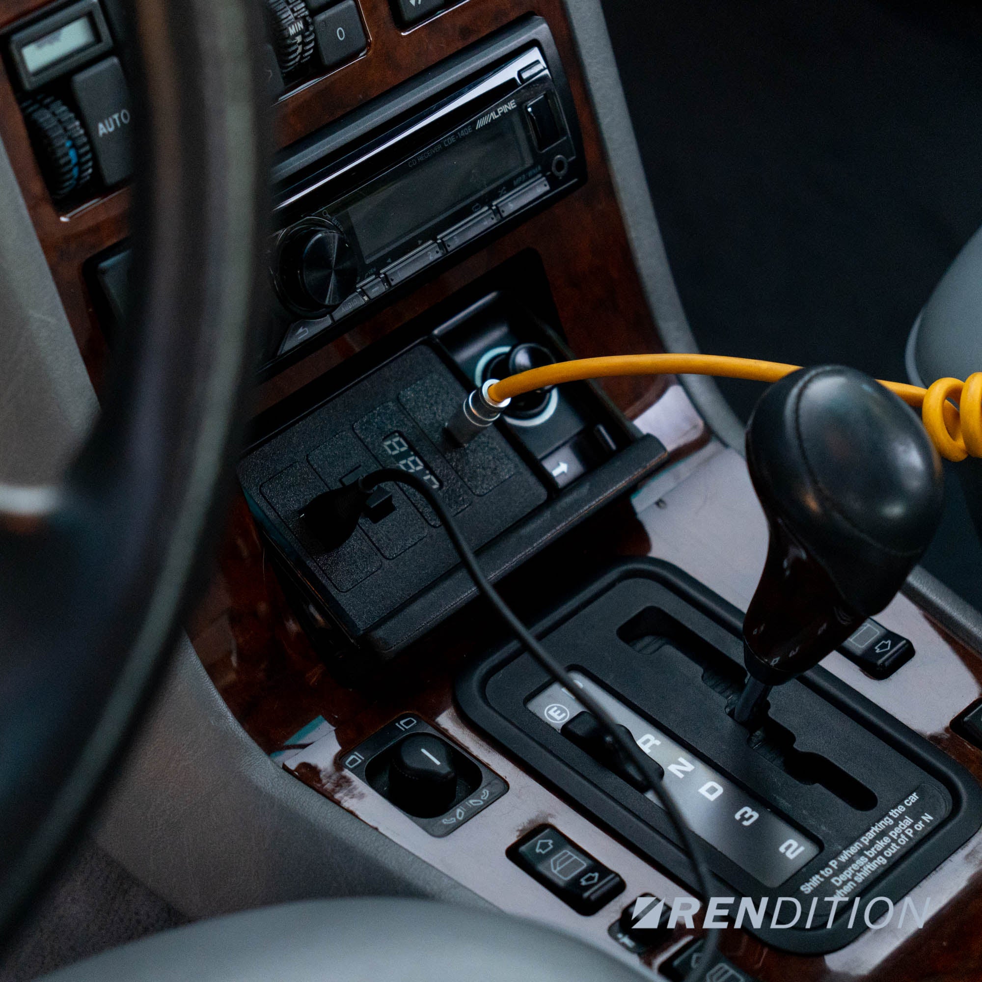 M-BENZ W140 FRONT USB CHARGING MODULES – Rendition Design